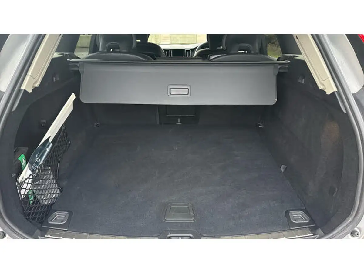2023-volvo-xc60-20td-b4-plus-big-16