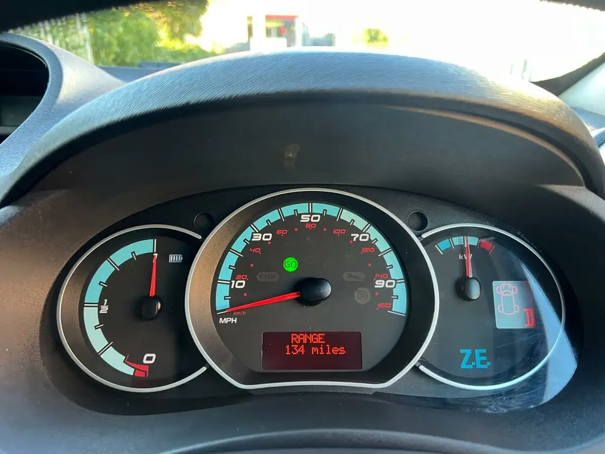 2019-renault-kangoo-maxi-e-maxi-ze33-panel-big-8