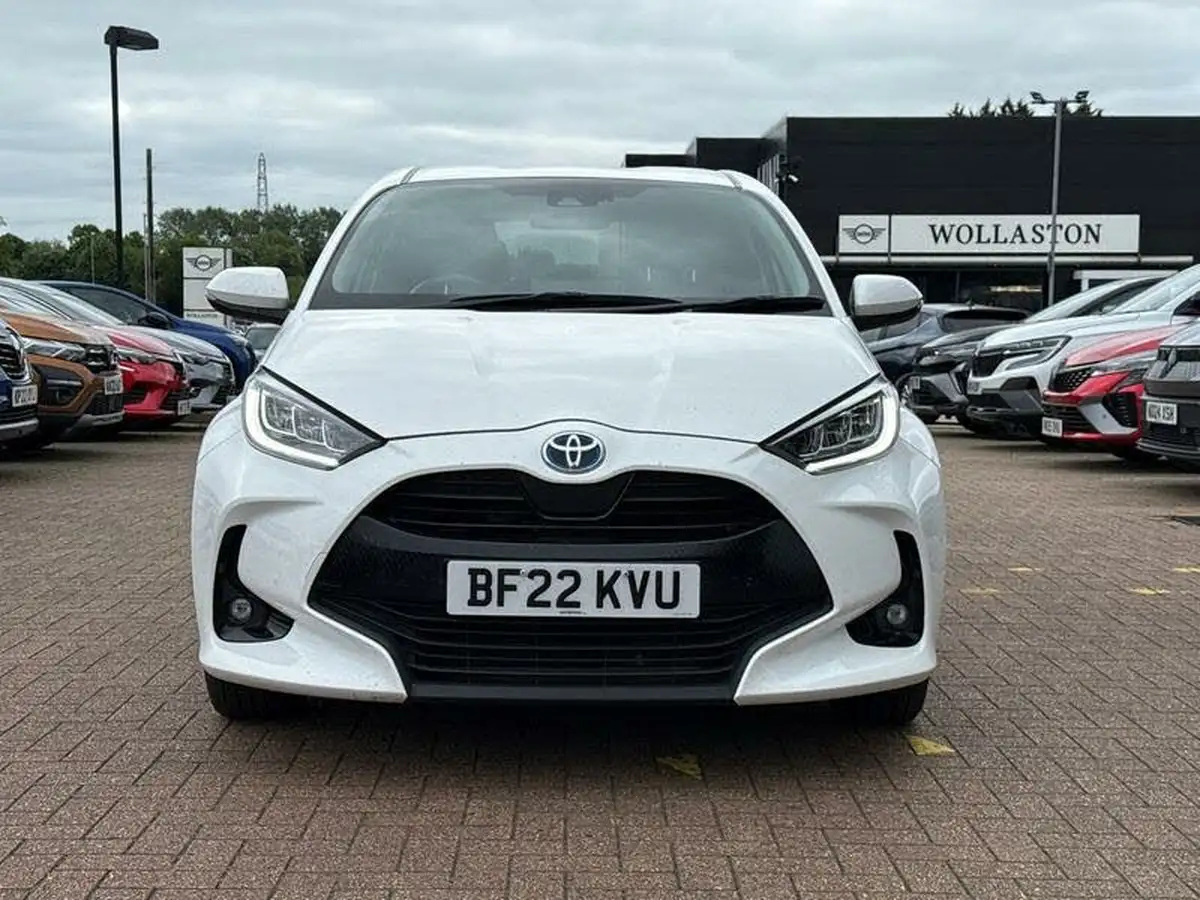 2022-toyota-yaris-15-vvt-i-design-big-7
