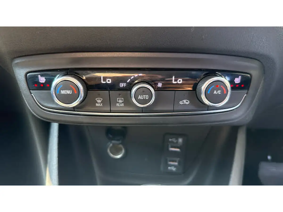 2022-vauxhall-crossland-12-elite-edition-130ps-auto-big-38