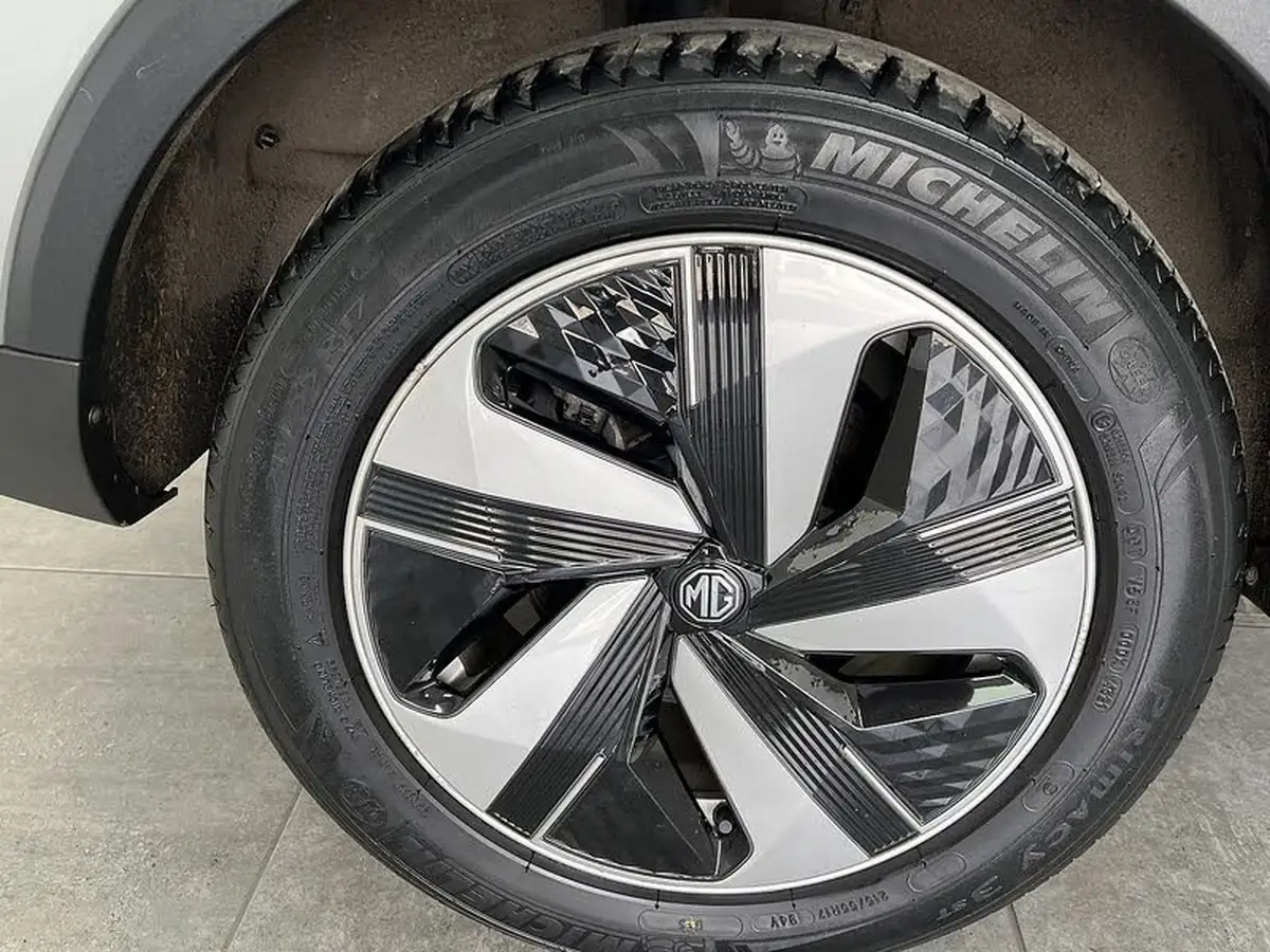2022-mg-zs-suv-e-trophy-ev-176ps-big-24