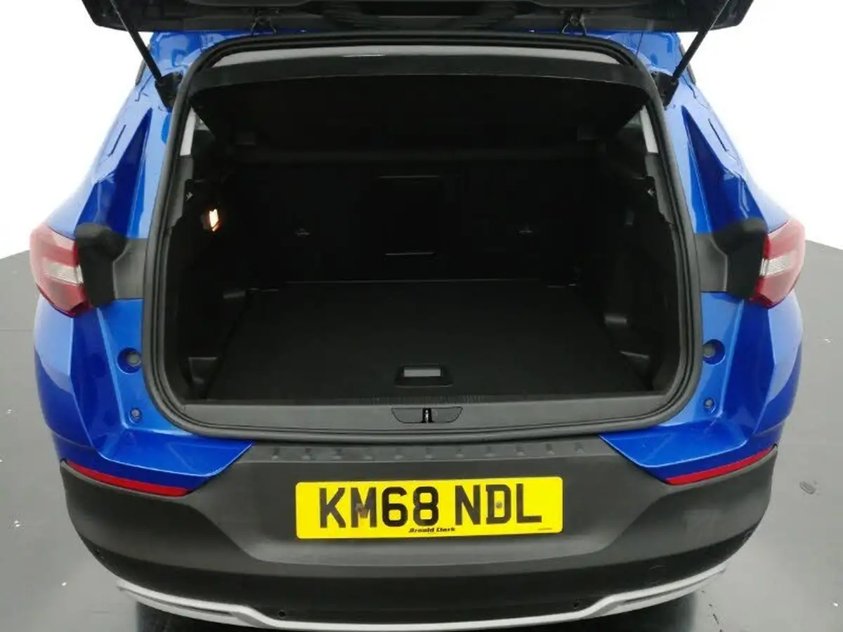 2018-vauxhall-grandland-x-12-tech-line-nav-130ps-big-7