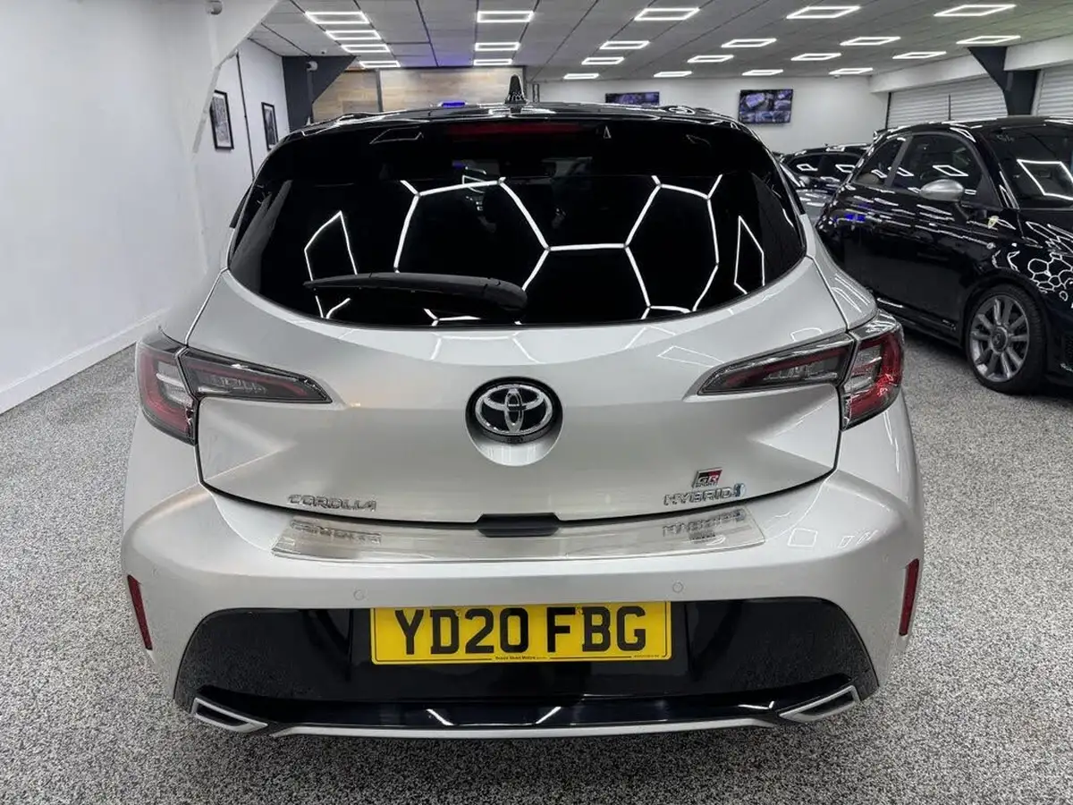2020-toyota-corolla-big-3