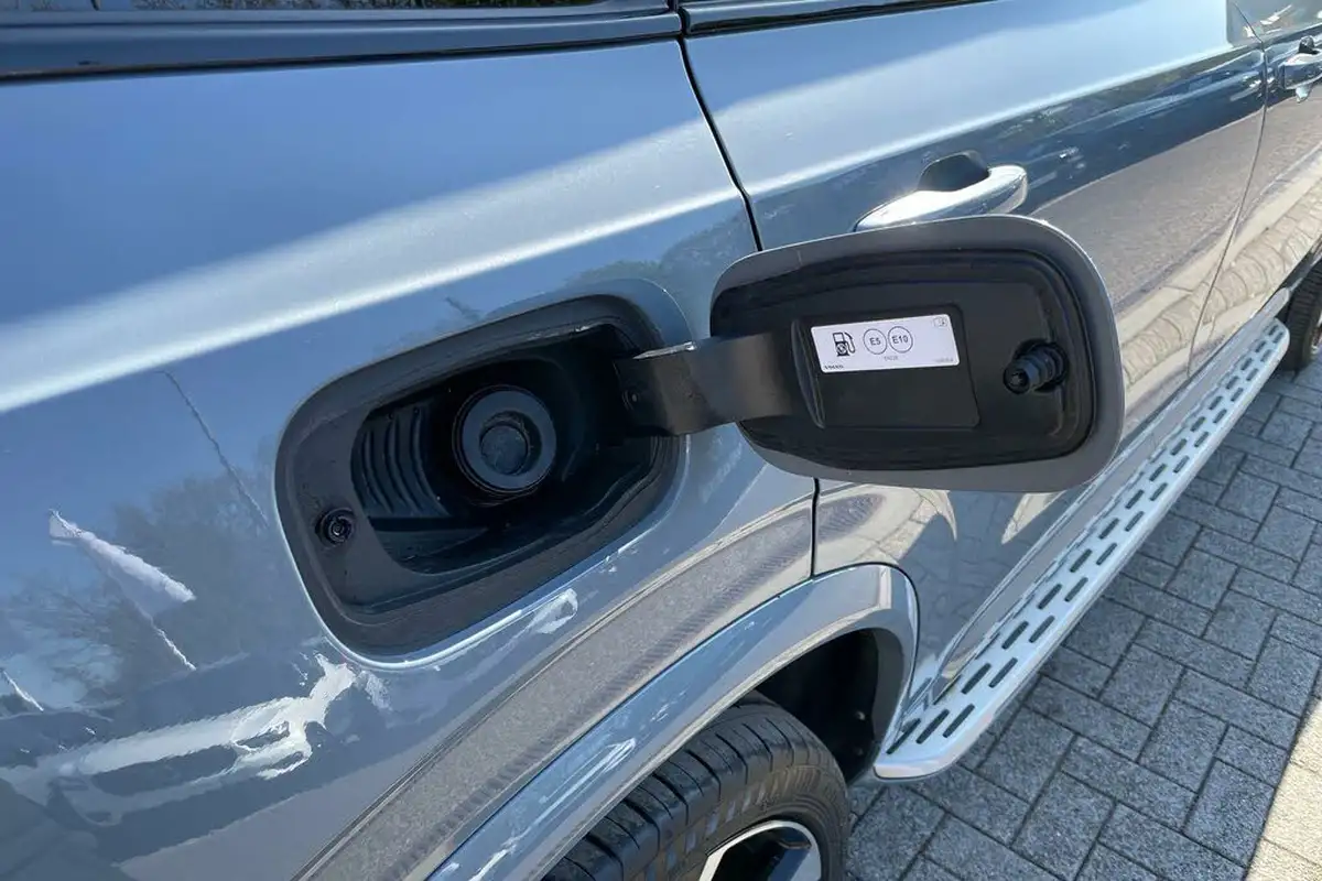 2022-volvo-xc90-20-b5-ultimate-big-18