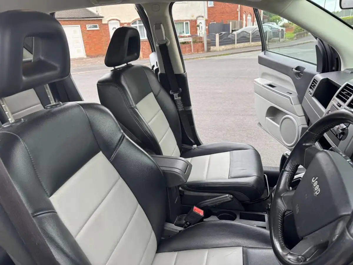 2009-jeep-compass-24-limited-big-19