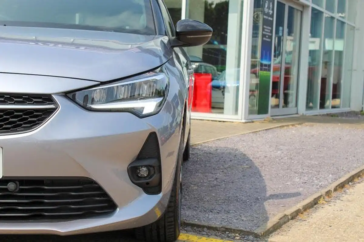 2022-vauxhall-corsa-e-gs-line-electric-big-3