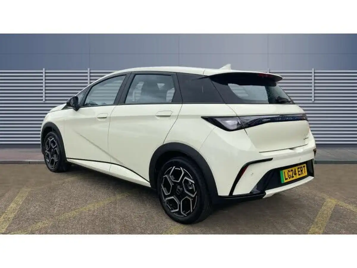 2024-byd-dolphin-e-boost-big-1
