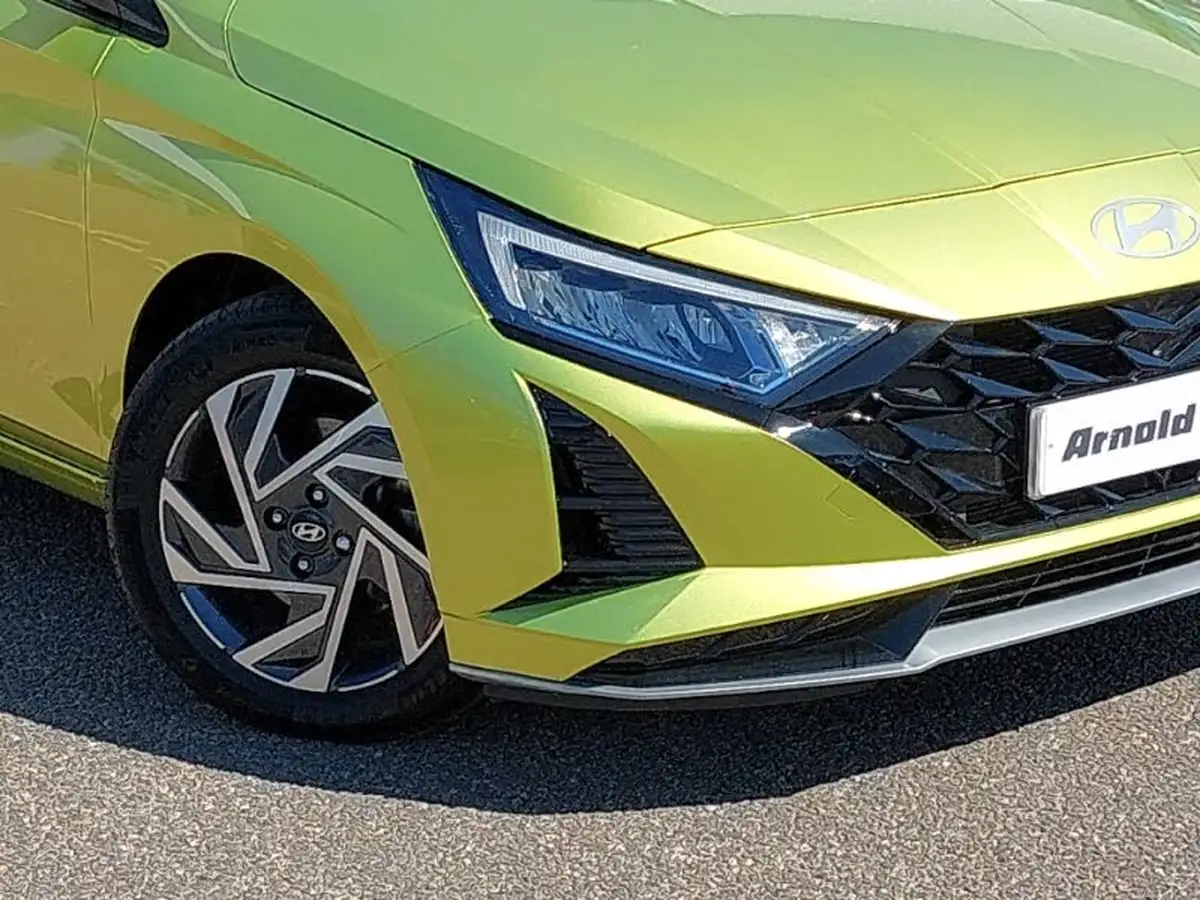 2024-hyundai-i20-10-t-gdi-advance-big-8