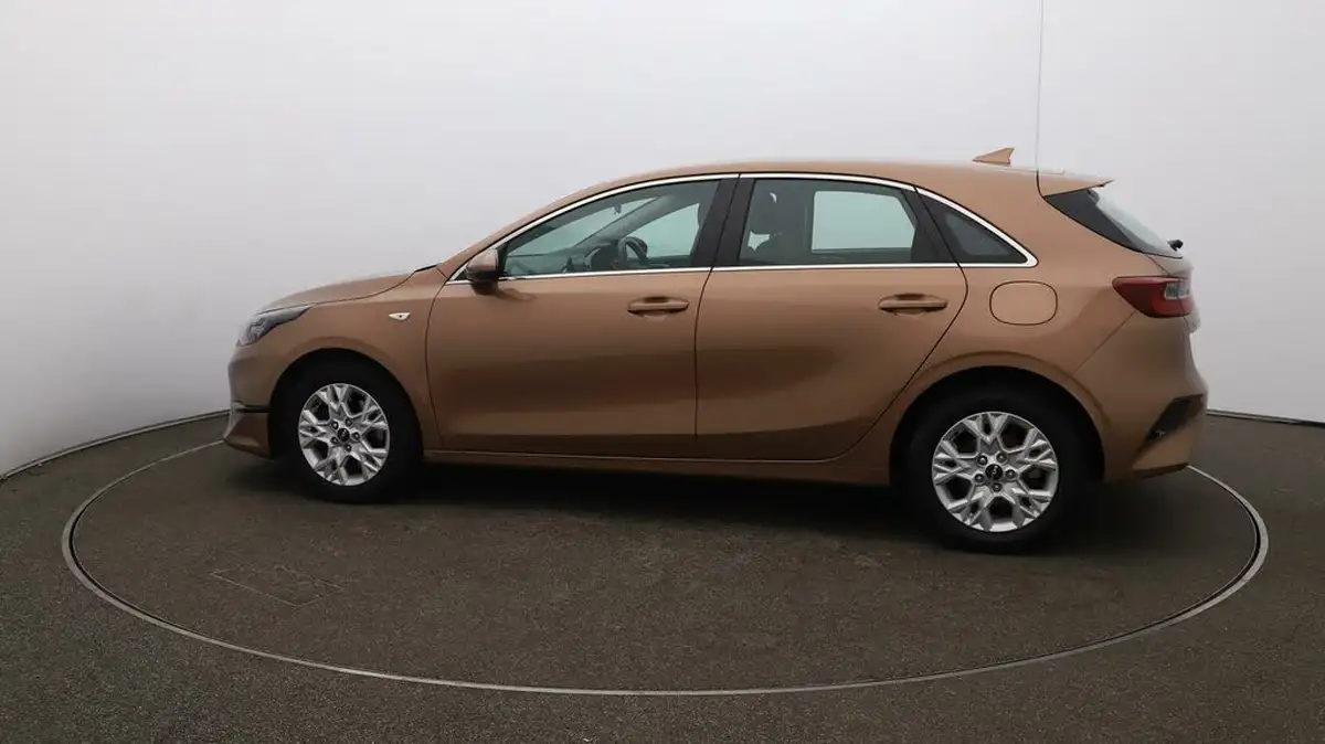 2021-kia-ceed-10-t-gdi-2-hatchback-big-56