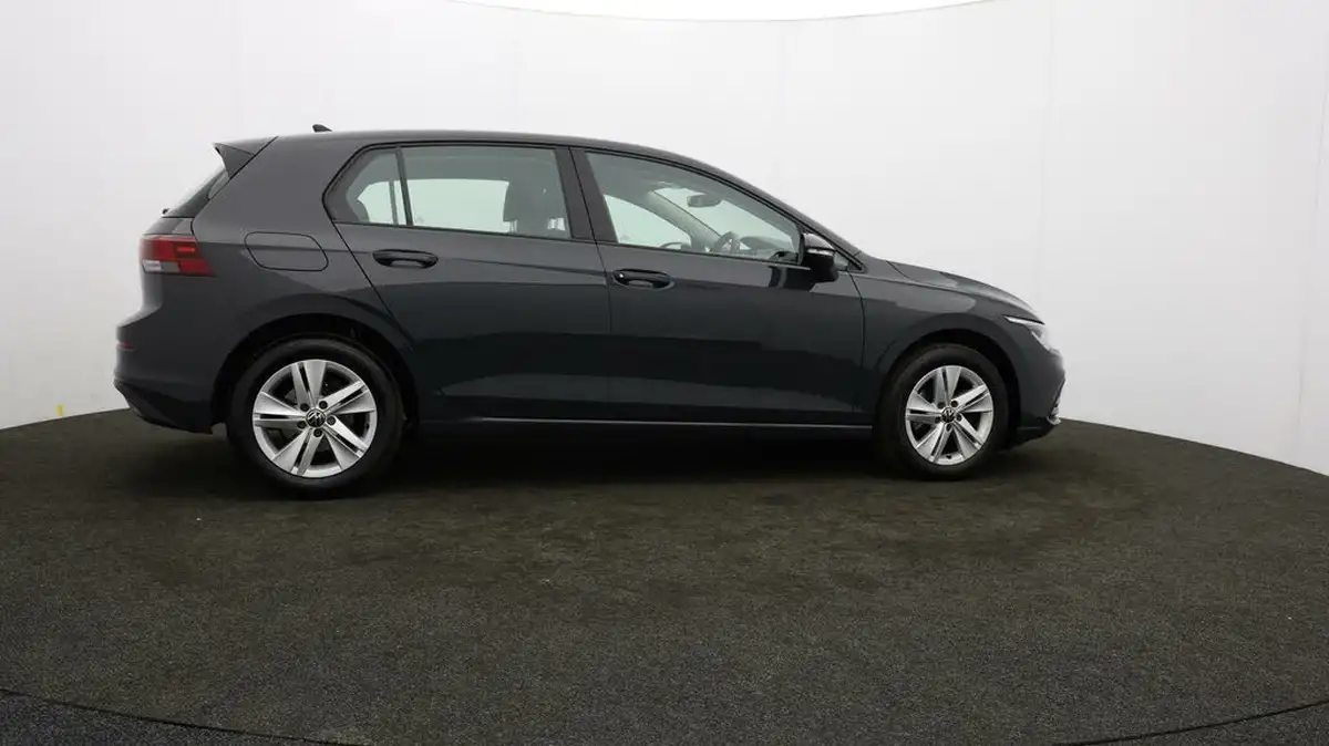 2022-volkswagen-golf-20tdi-life-hatchback-big-28