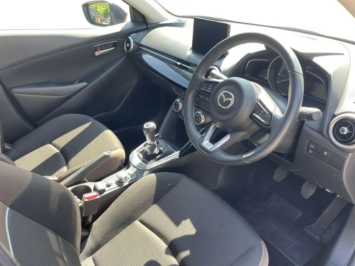 2022-mazda-mazda2-15-skyactiv-g-se-l-big-14