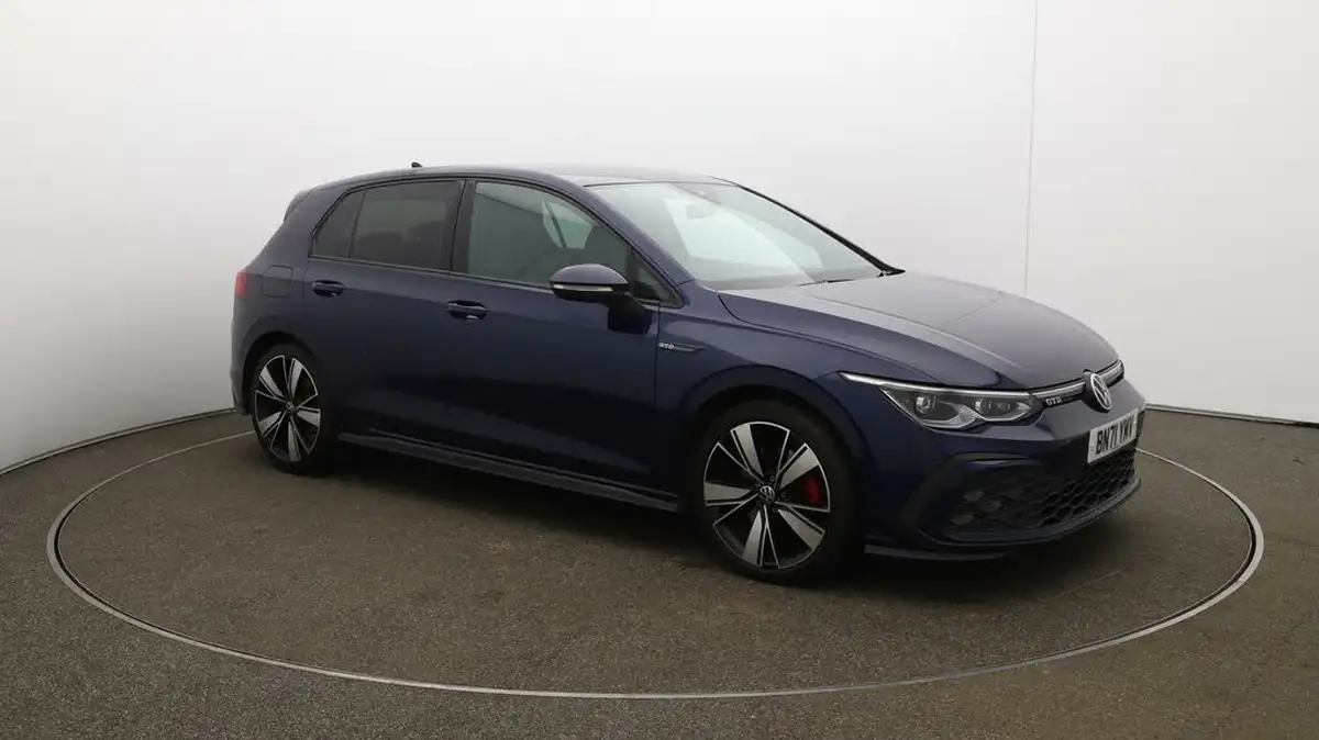 2022-volkswagen-golf-20tdi-gtd-big-37