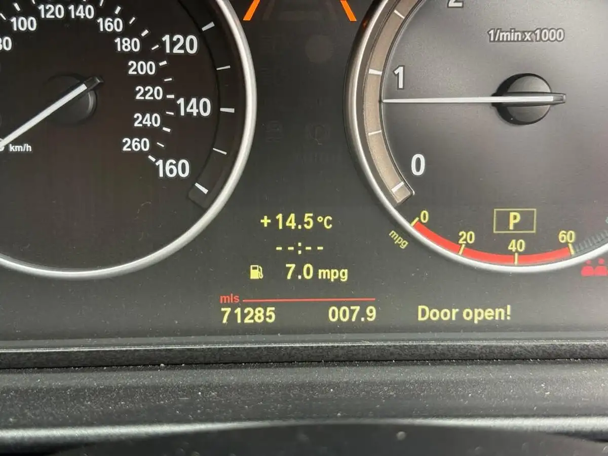 2010-bmw-5-series-20td-520d-se-auto-big-18