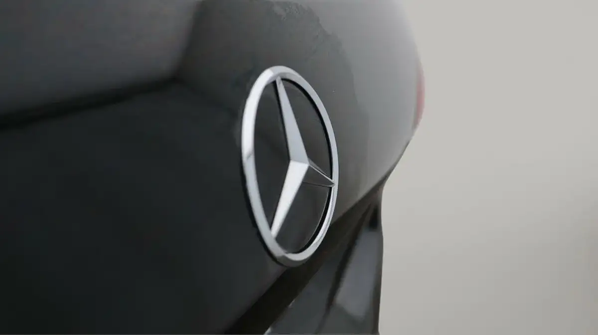 2020-mercedes-benz-a-class-13-a200-amg-line-executive-hatchback-5d-big-21