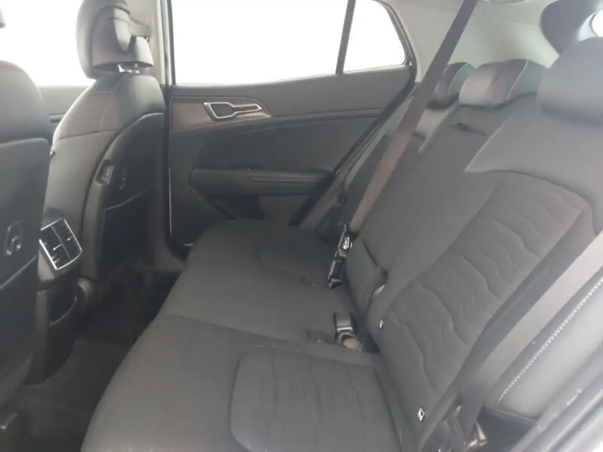 2023-kia-sportage-16-t-gdi-3-148bhp-big-5
