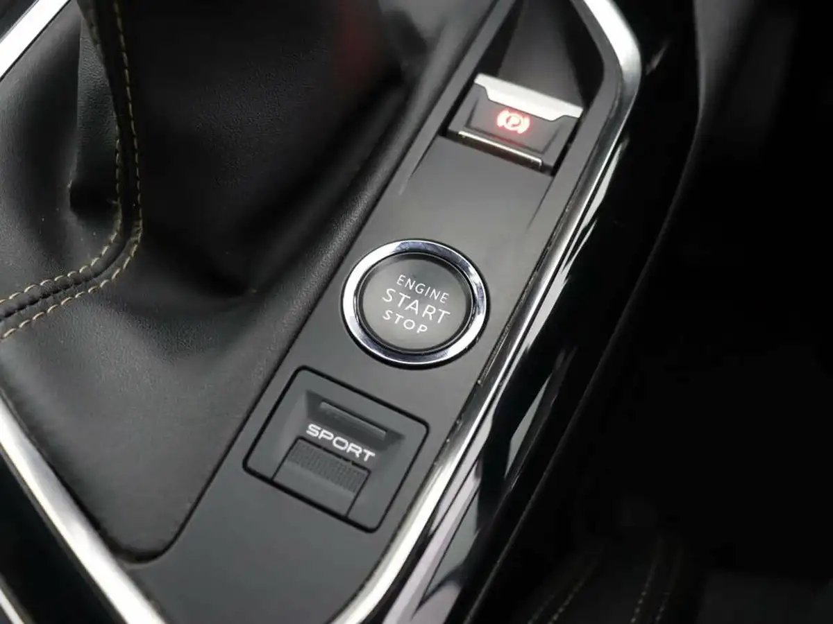 2020-peugeot-3008-suv-12-puretech-gt-line-premium-big-33