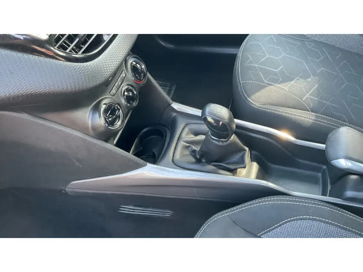 2018-peugeot-2008-suv-12-puretech-active-82bhp-ss-big-12