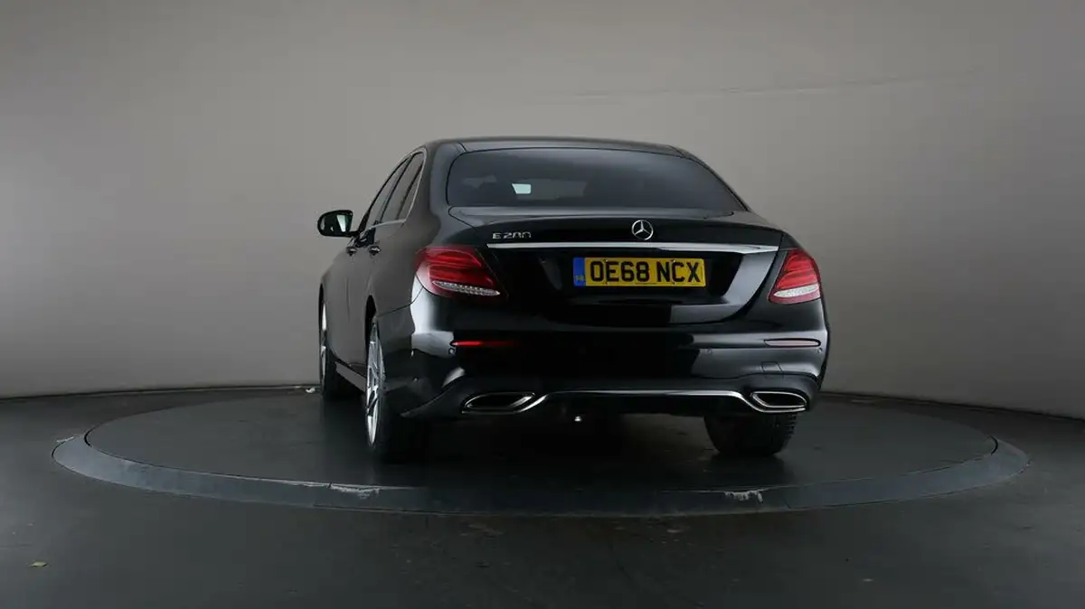 2019-mercedes-benz-e-class-20-e200-amg-line-saloon-4d-big-45