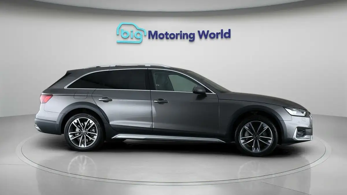 2022-audi-a4-allroad-20-45-tfsi-allroad-sport-big-8