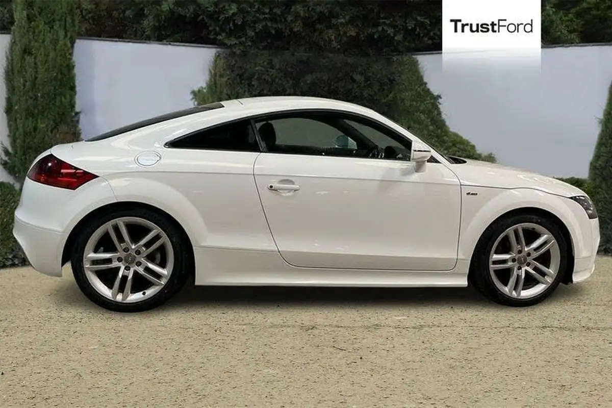 2014-audi-tt-coupe-18-tfsi-s-line-big-2