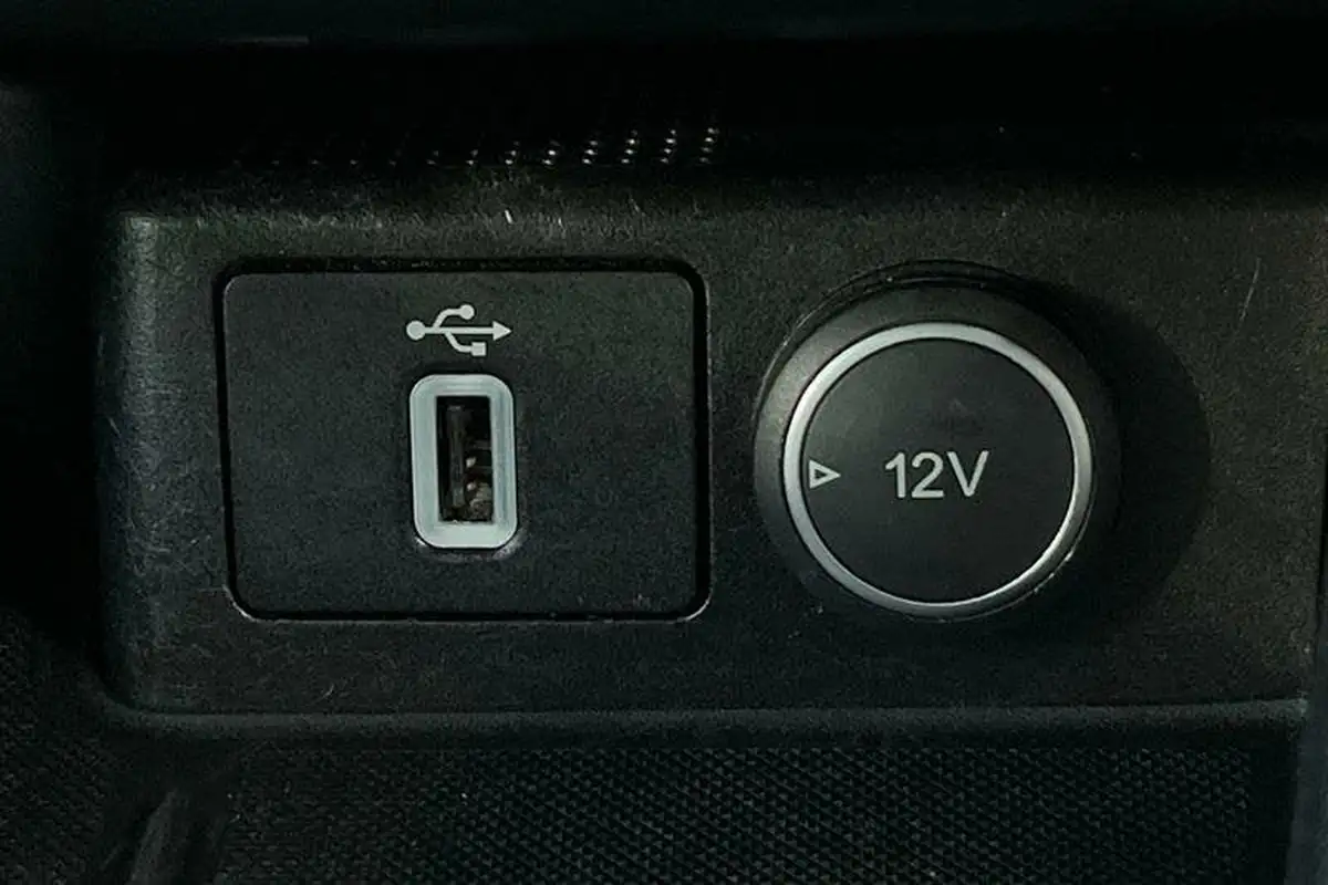 2018-ford-focus-big-28