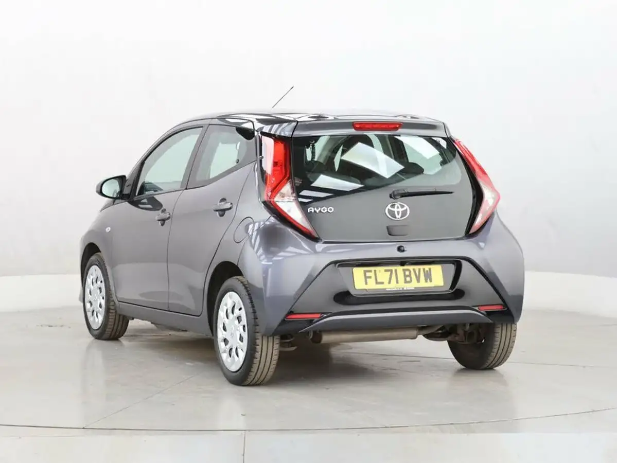 2021-toyota-aygo-10-vvt-i-x-play-tss-big-6