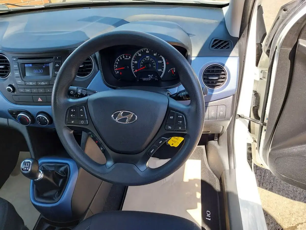 2016-hyundai-i10-10-se-big-11