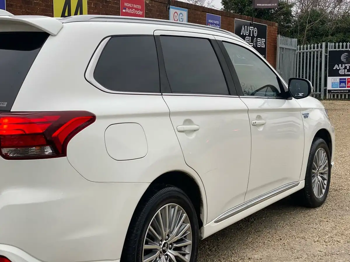 2020-mitsubishi-outlander-24-reflex-plus-commercial-big-28