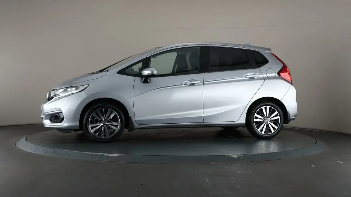 2018-honda-jazz-13-i-vtec-ex-navi-big-38