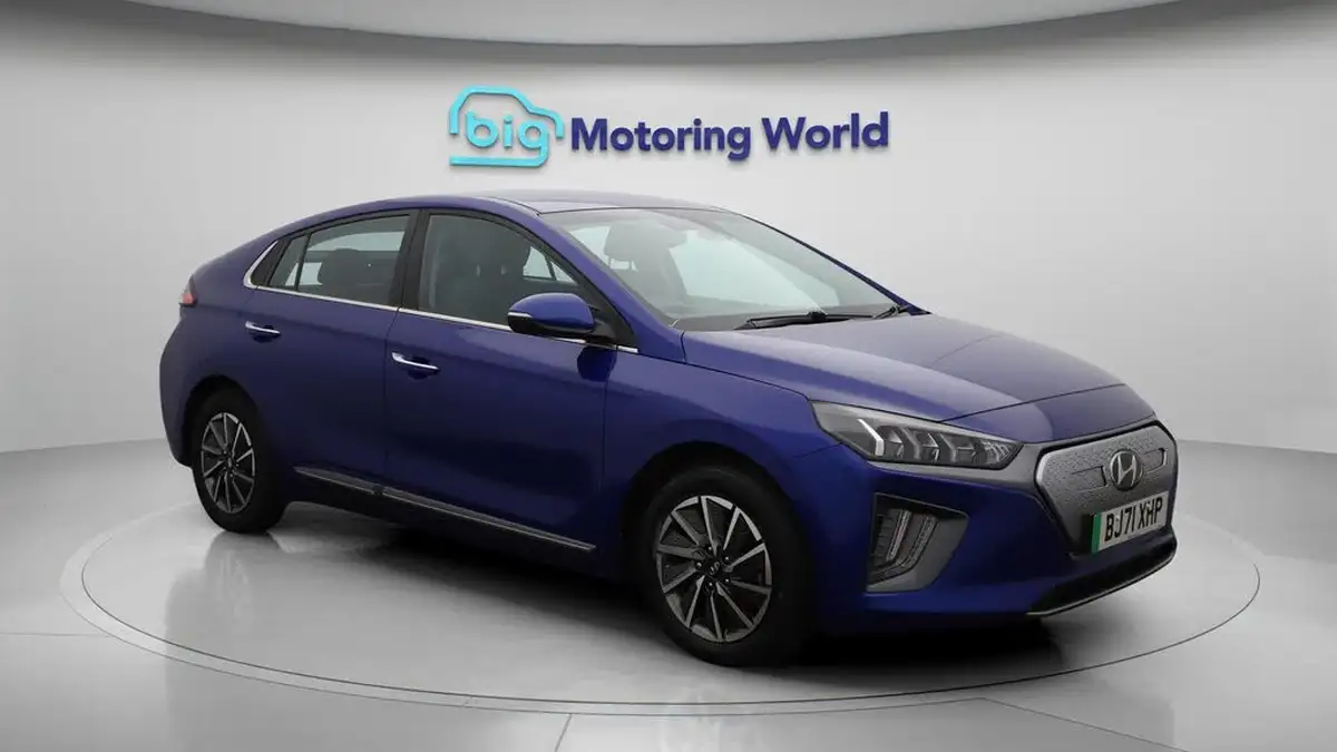 2022-hyundai-ioniq-e-premium-electric-big-1