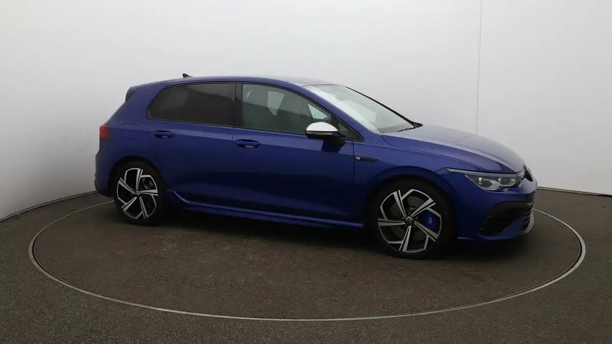 2023-volkswagen-golf-20-tsi-r-320ps-hatchback-big-48