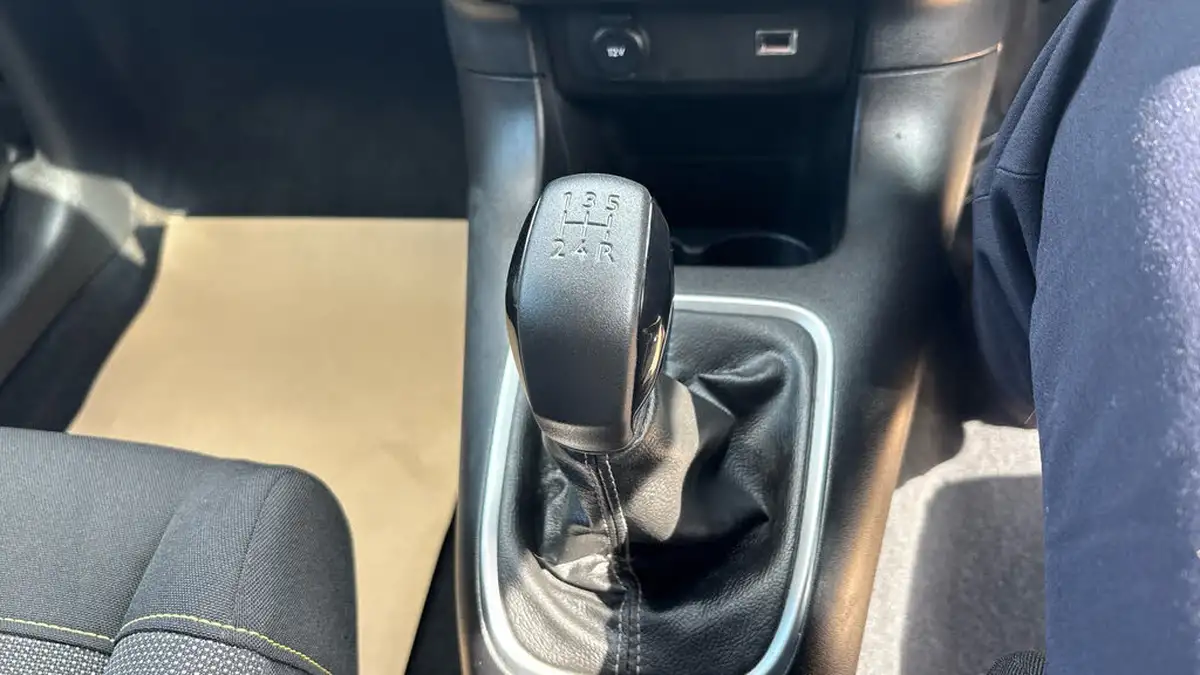 2023-citroen-c3-12-puretech-c-series-edition-83ps-ss-big-19