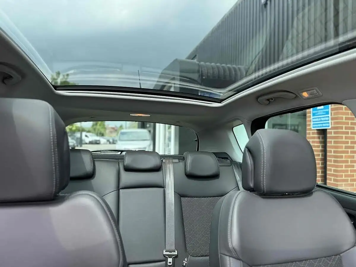 2015-peugeot-3008-crossover-16bluehdi-allure-big-18