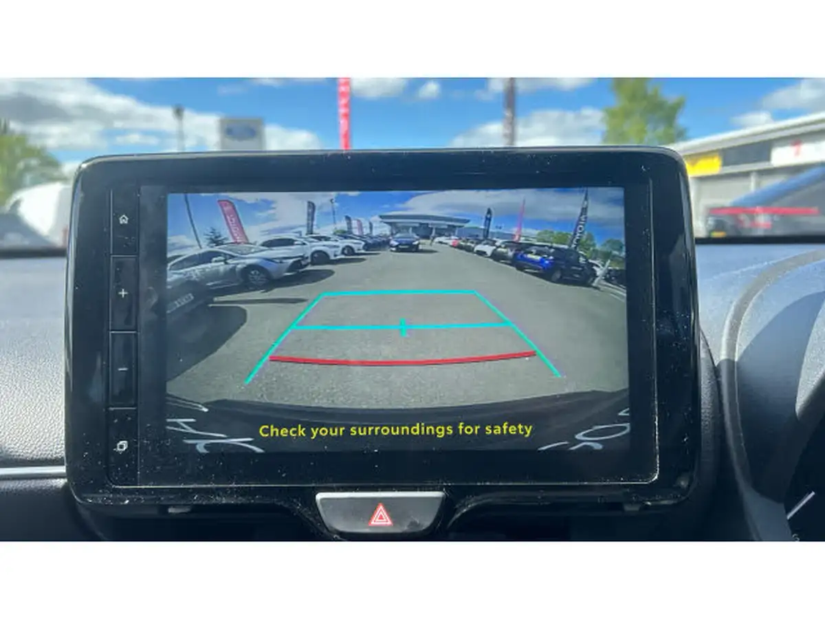 2022-toyota-yaris-15-vvt-i-design-panoramic-roof-big-25