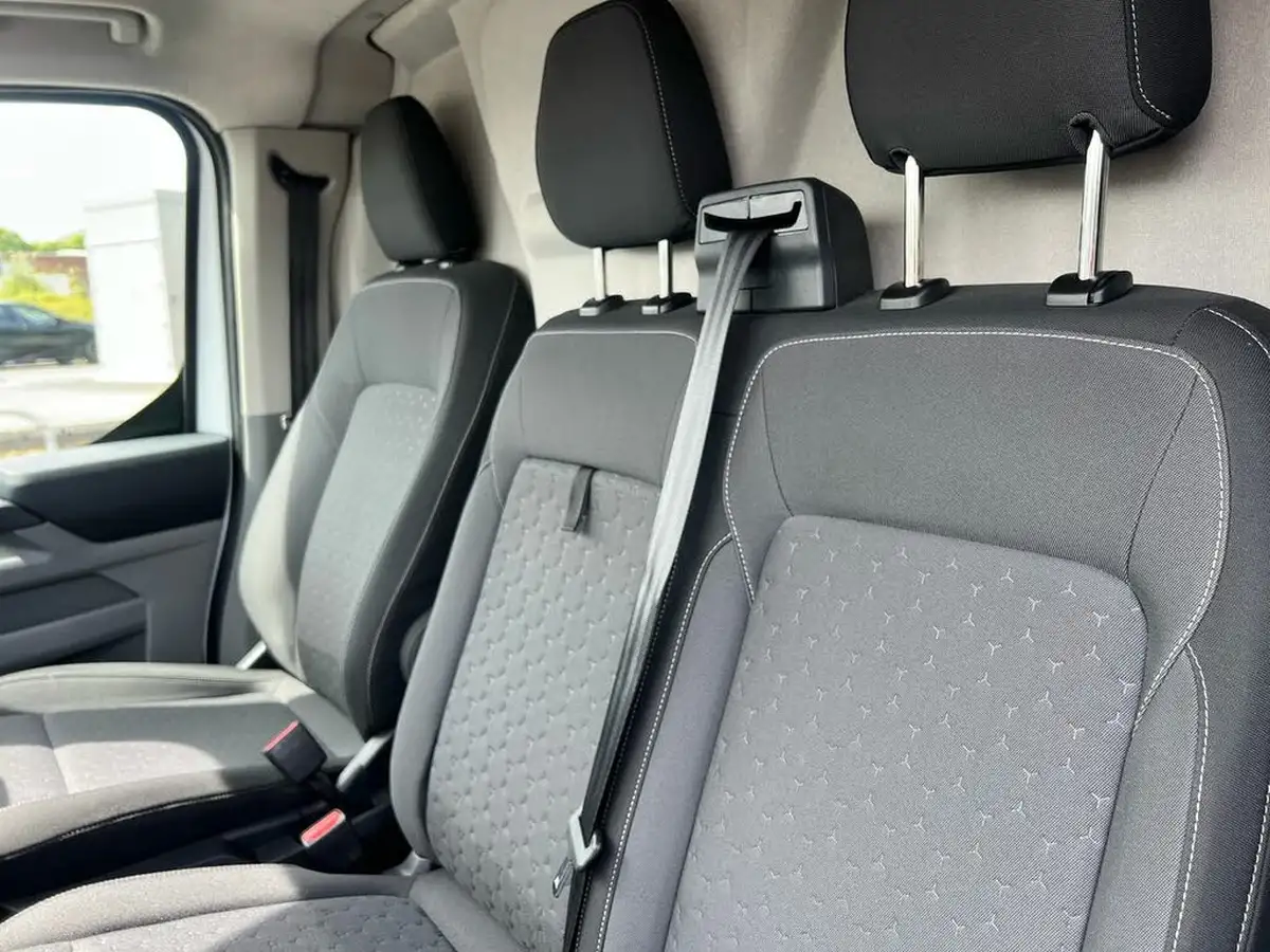 2024-ford-transit-custom-20tdci-280-l1h1-limited-136pseu6e-panel-van-1996cc-big-15