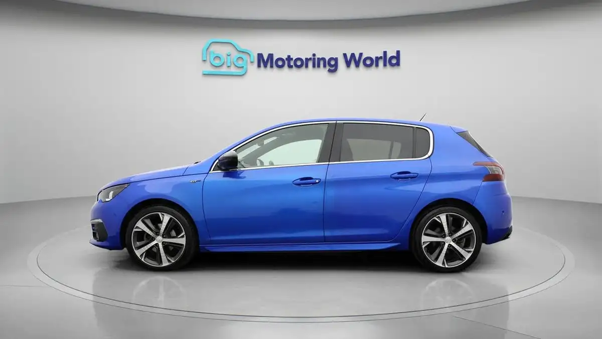 2021-peugeot-308-15-bluehdi-gt-premium-eat8-big-3