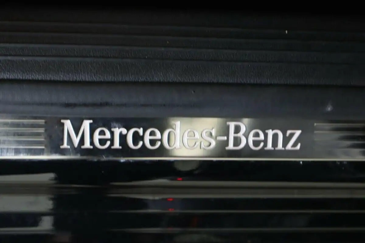 2021-mercedes-benz-a-class-13-a250e-amg-line-premium-hatchback-5d-big-56