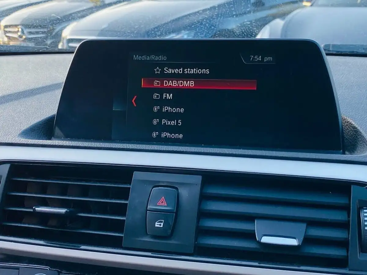 2018-bmw-1-series-15td-116d-se-business-5d-big-26