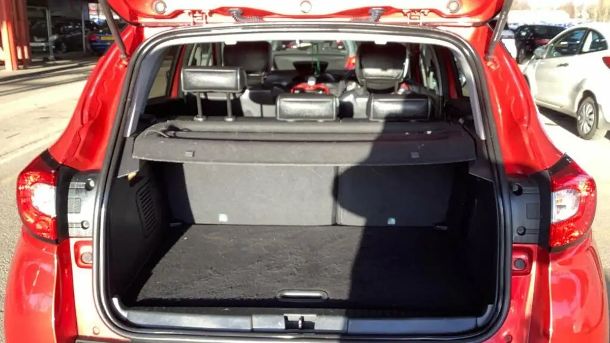 2016-renault-captur-09-signature-nav-big-9
