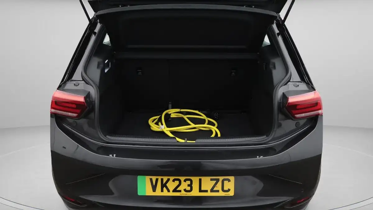 2023-volkswagen-id3-e-life-204ps-58kwh-pro-performance-big-17