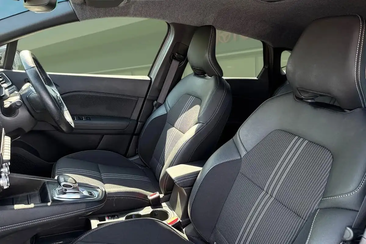 2023-renault-captur-16-e-tech-engineered-145ps-full-big-15