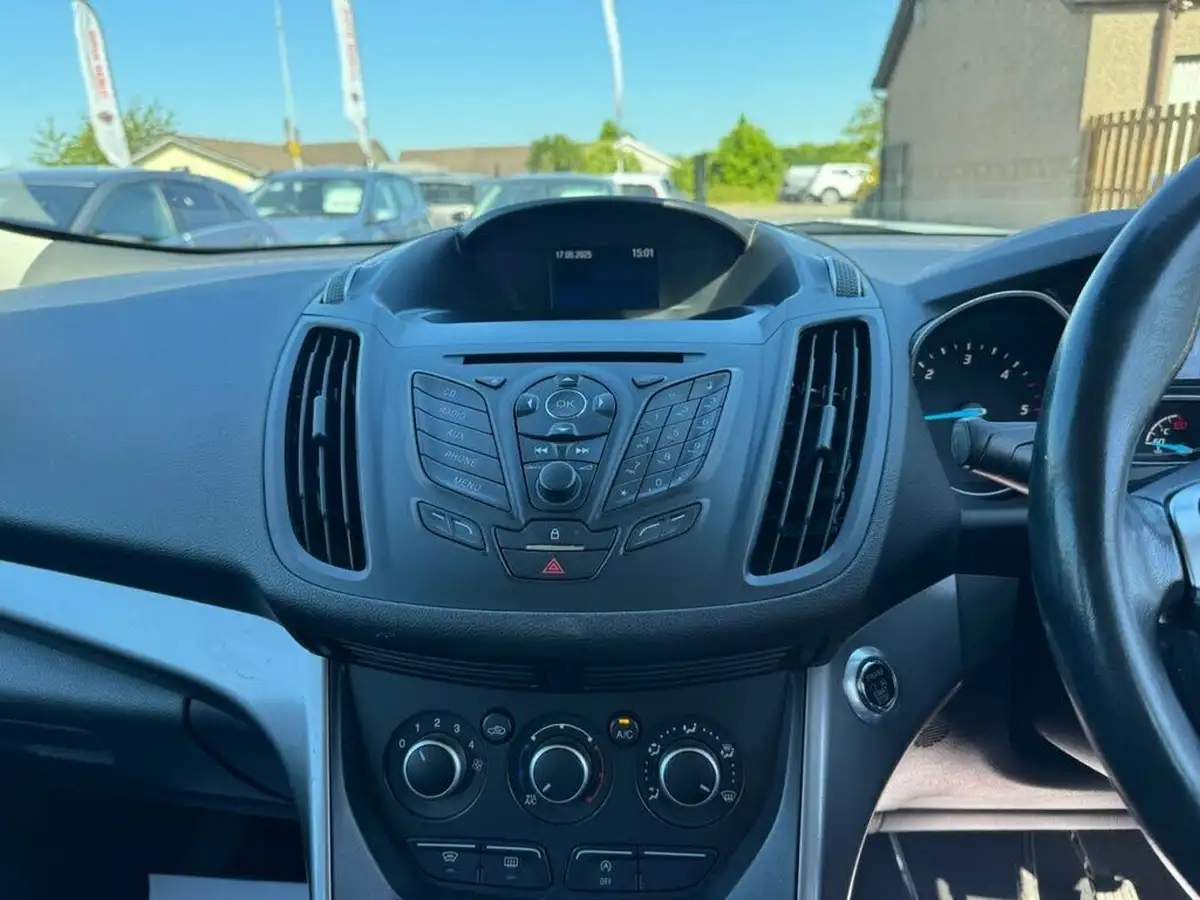 2016-ford-kuga-20tdci-zetec-big-14