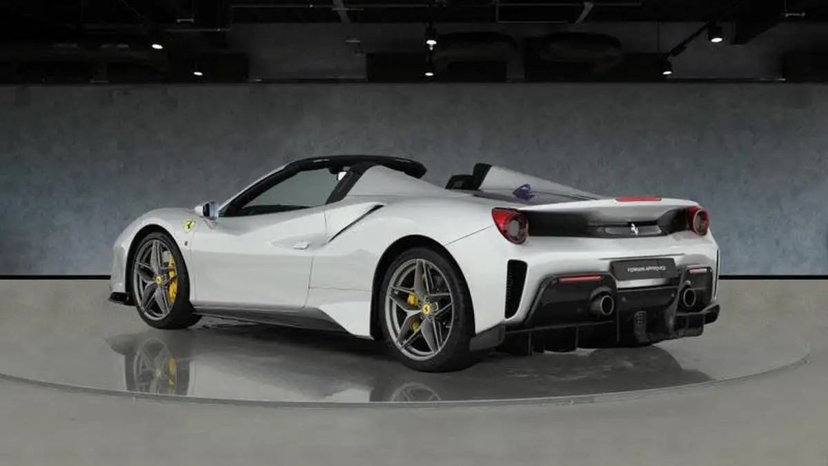 2020-ferrari-488-39-488-spider-big-9