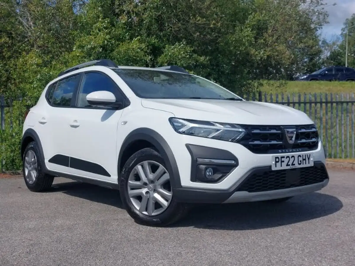 2022-dacia-sandero-stepway-10-tce-comfort-90bhp-auto-big-0