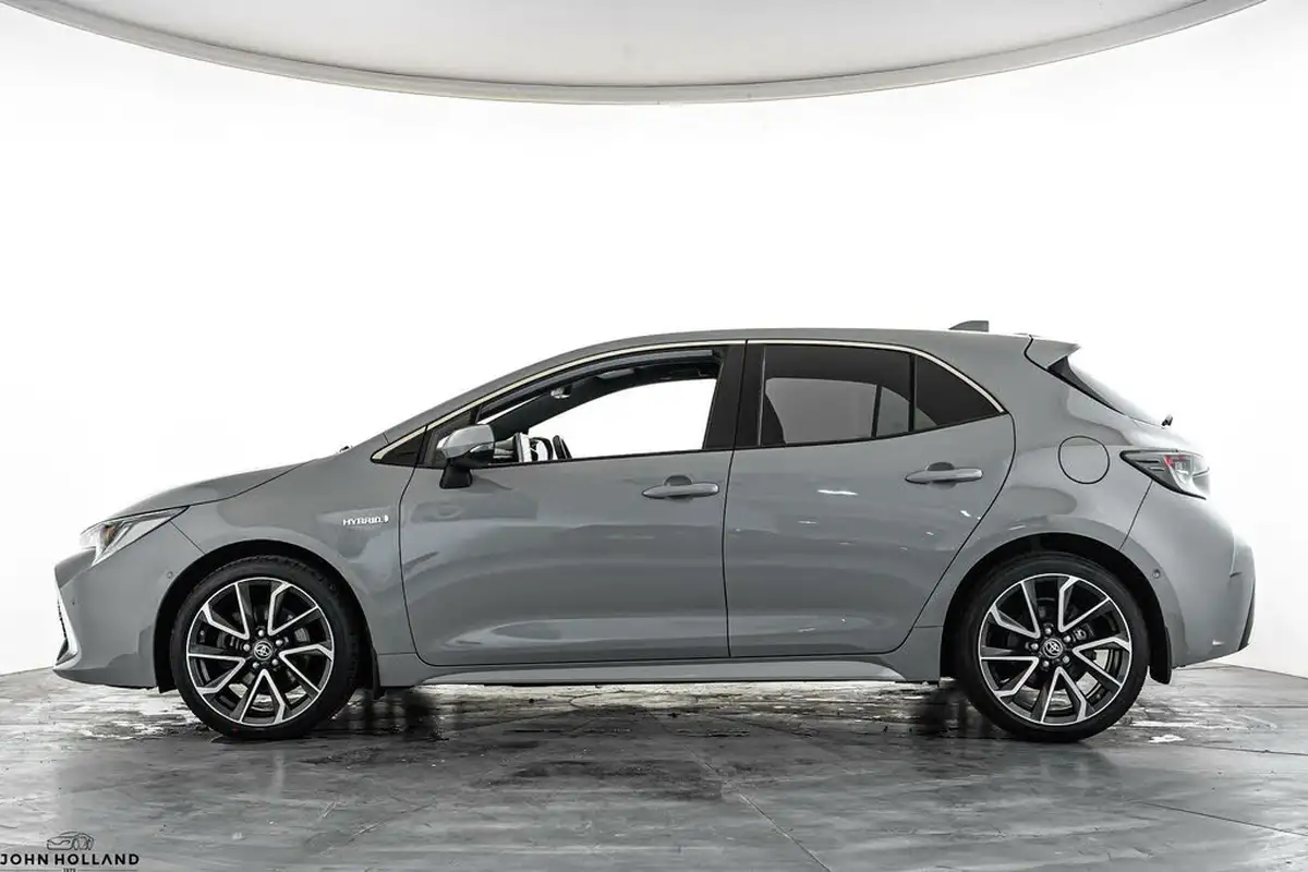 2022-toyota-corolla-20-vvt-i-excel-181bhp-trk-hatchback-big-6