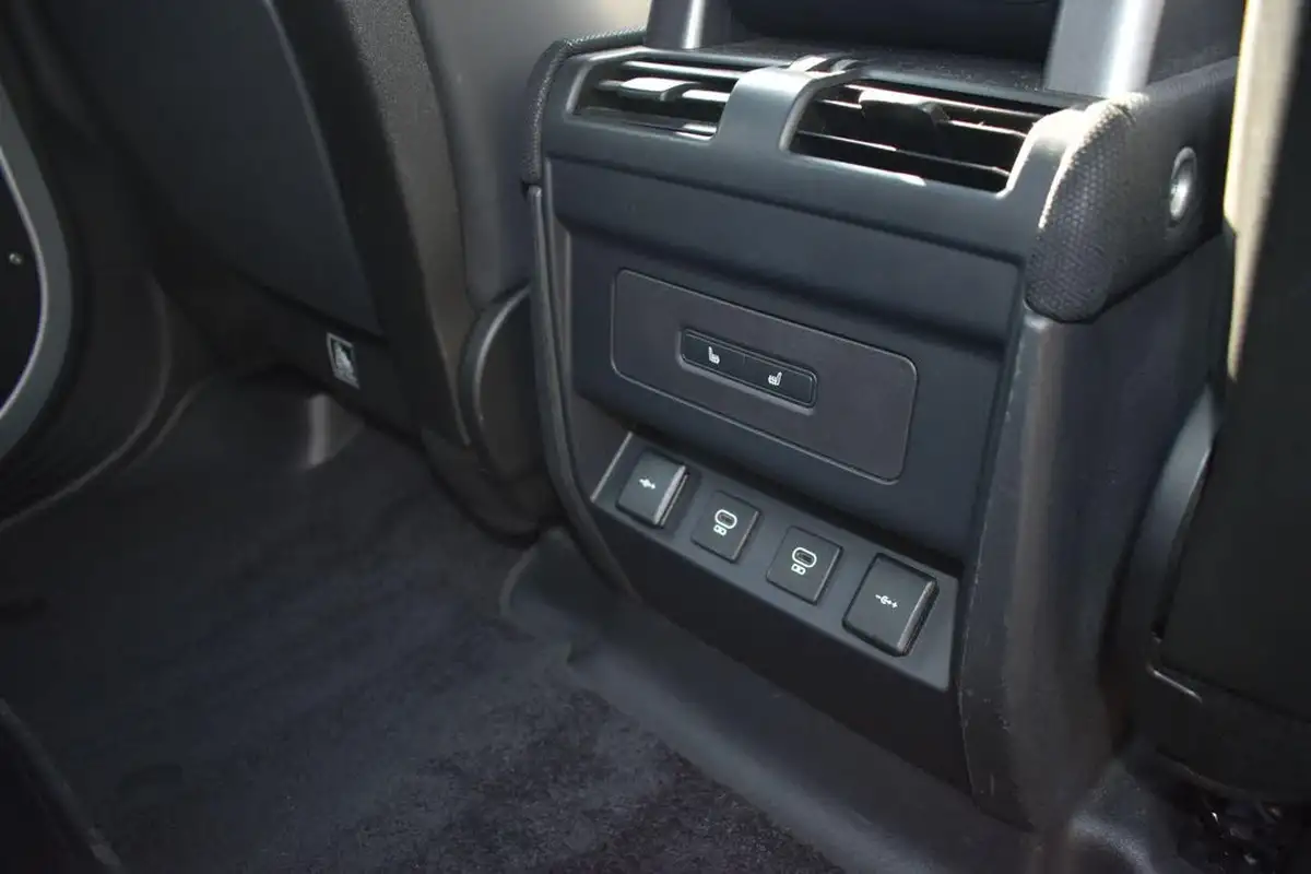 2021-land-rover-110-defender-30-d300-x-dynamic-se-big-20