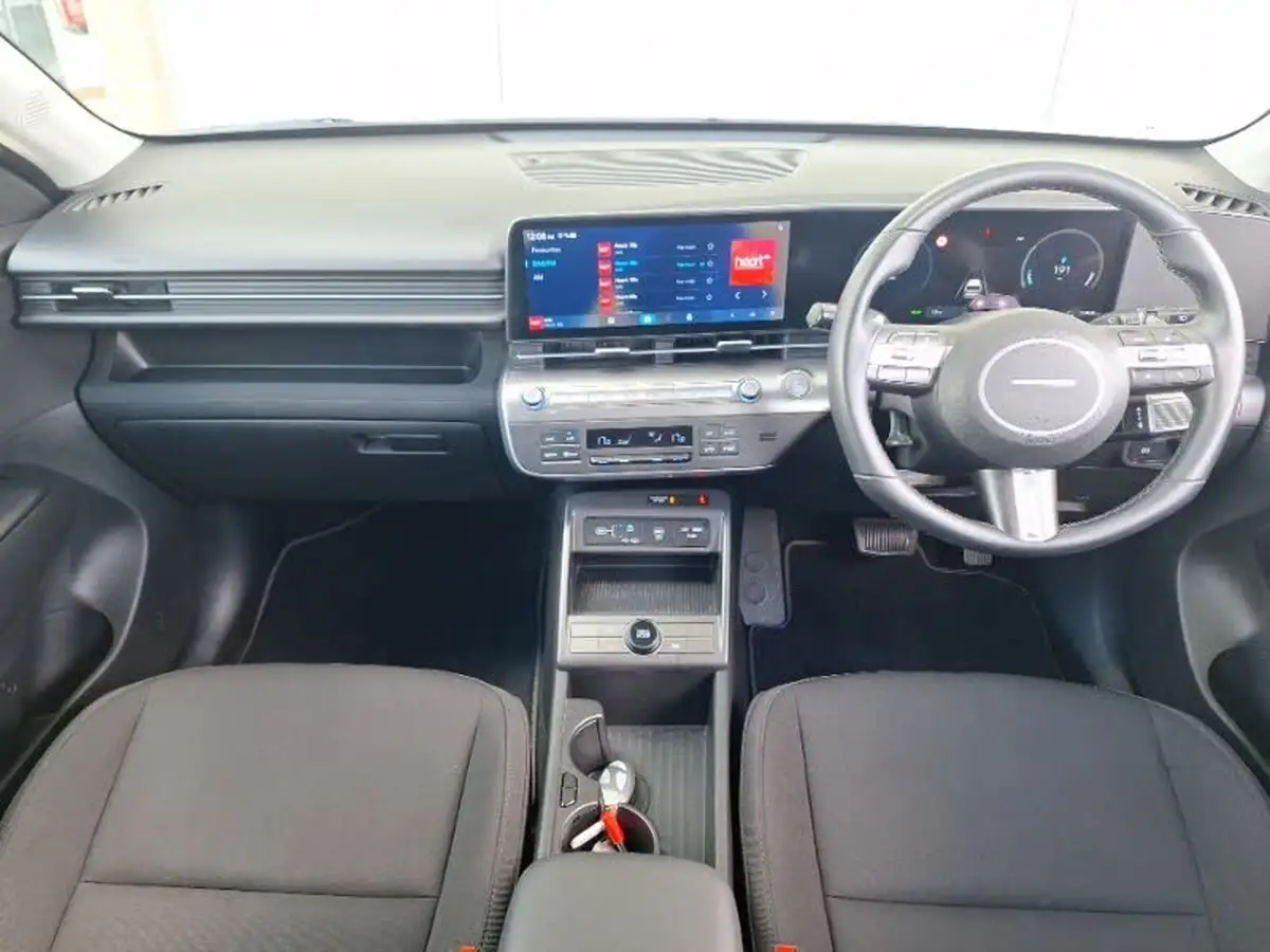2024-hyundai-kona-e-advance-218ps-65kwh-big-2