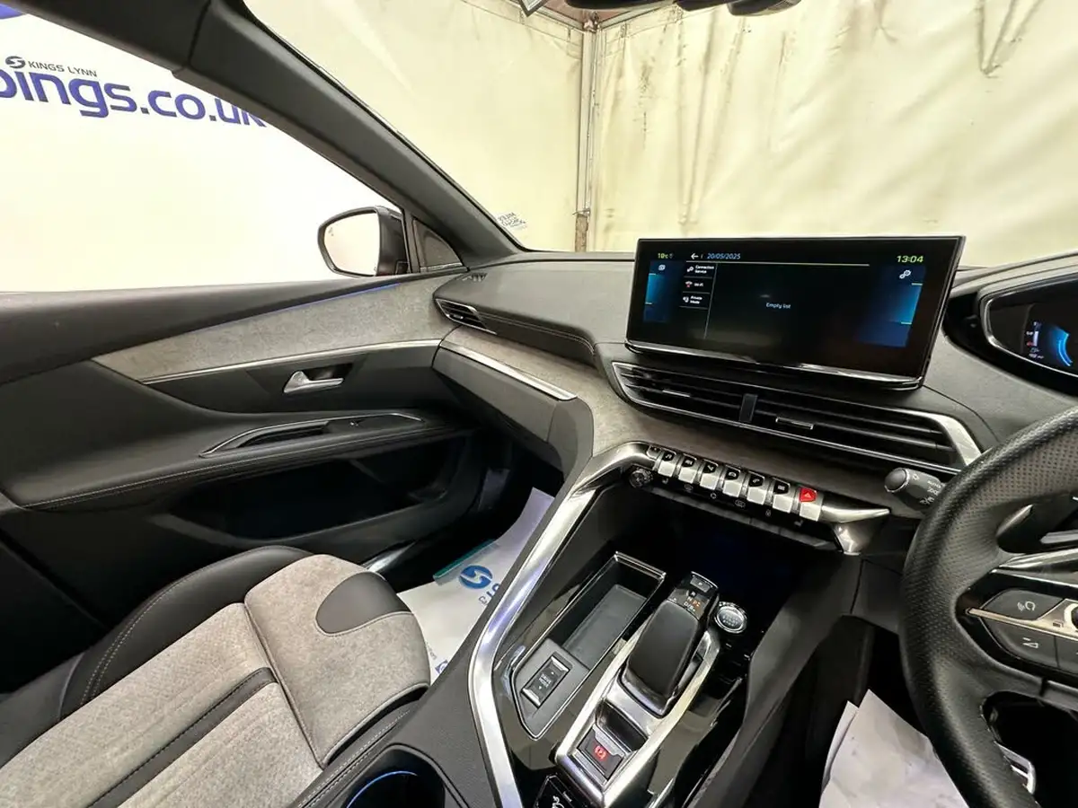 2021-peugeot-3008-suv-16-puretech-gt-300bhp-4wd-hybrid4-e-eat8-big-16