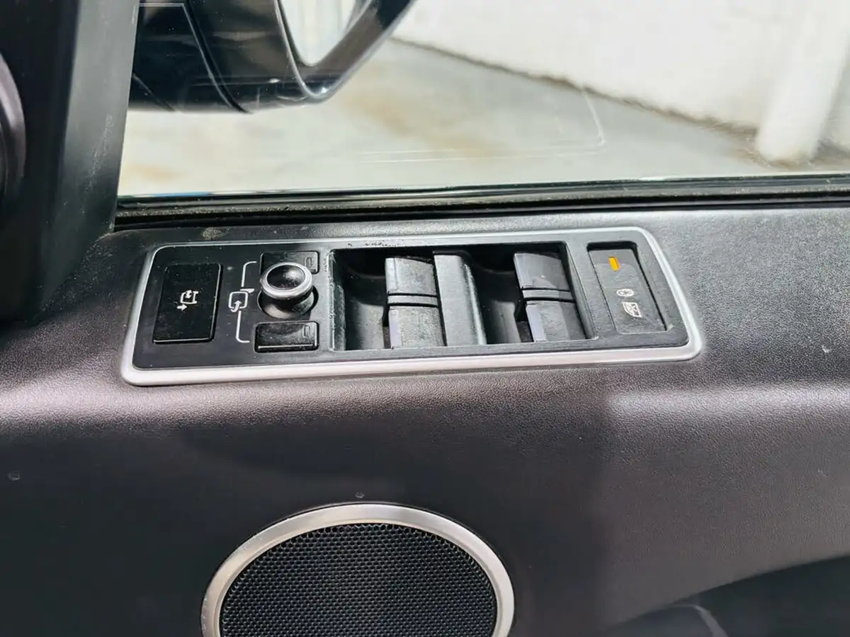 2014-land-rover-range-rover-44-sdv8-vogue-se-44-sdv8-334bhp-big-14