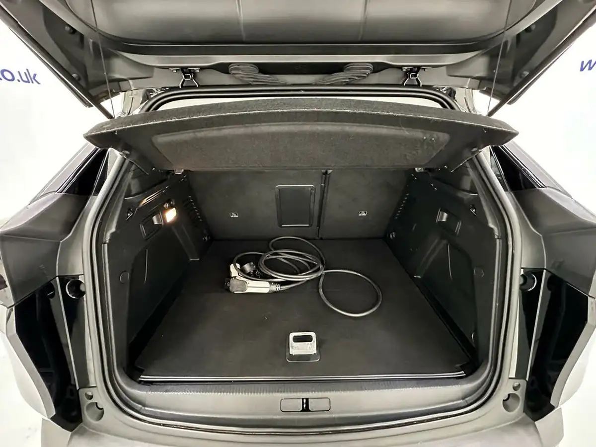 2022-peugeot-3008-suv-16-puretech-allure-premium-225bhp-hybrid-big-23